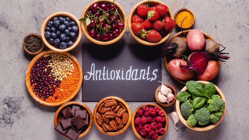 Antioxidant Rich Foods - DR. PRIYANKUR ROY Blog